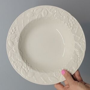 DP900 Mikasa English Countryside White Round Large Rim Soup Bowl Set of 2